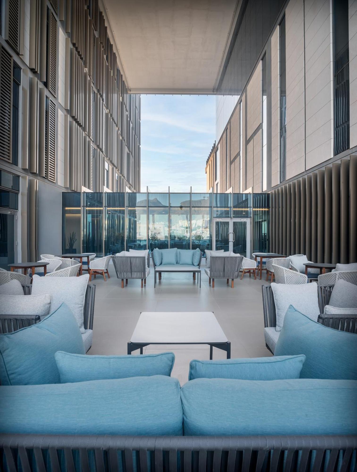 Hotel Intercityhotel Bawshar 4*